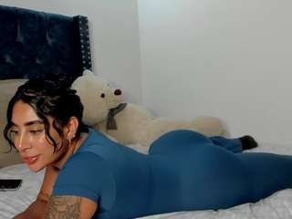 sophia-lopeez — Camsoda recorded stream image, 17.05.2025 01:20