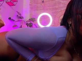 lady-brownn — Camsoda recorded stream image, 17.05.2025 11:30