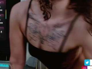 sapphirestorm8 — Camsoda recorded stream image, 18.05.2025 04:40