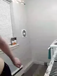 Snowbunnycake_131 — Stripchat recorded stream image, 18.05.2025 00:40