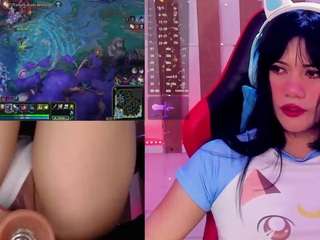lilapop4 — Camsoda recorded stream image, 18.05.2025 13:10
